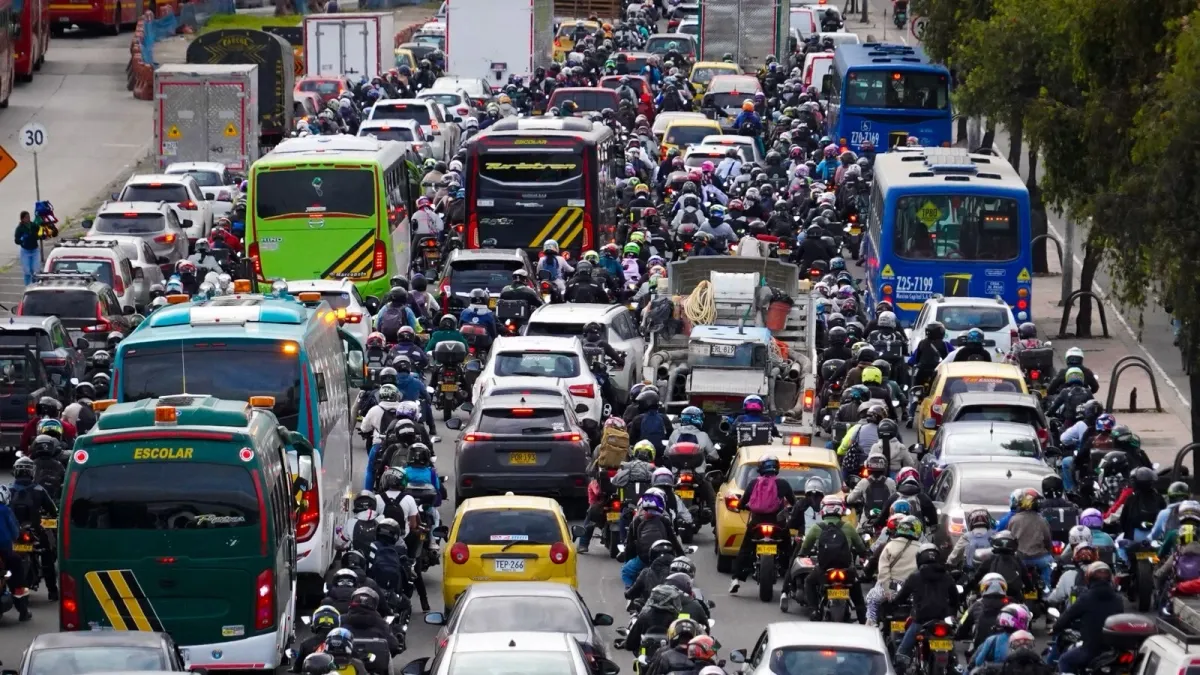 Trancones en Bogotá: 90% de los trabajadores prefieren el teletrabajo para ahorrar tiempo